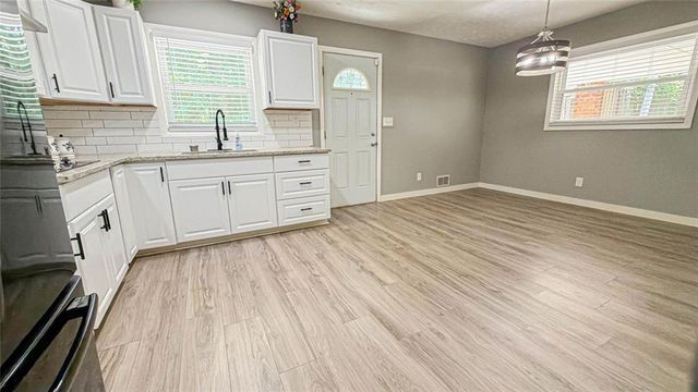 3418 Valley Ridge Terrace SW, Atlanta, GA 30331