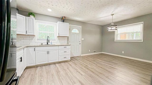 3418 Valley Ridge Terrace SW, Atlanta, GA 30331