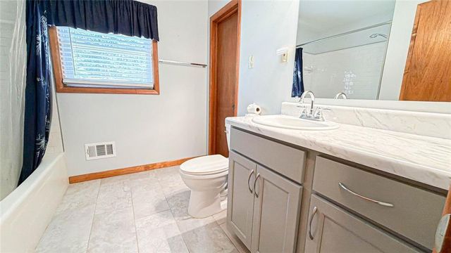 3418 Valley Ridge Terrace SW, Atlanta, GA 30331