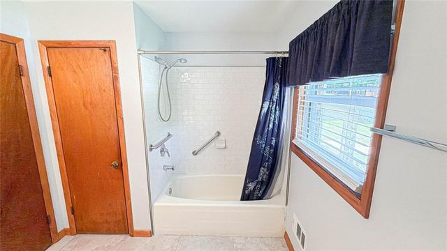 3418 Valley Ridge Terrace SW, Atlanta, GA 30331