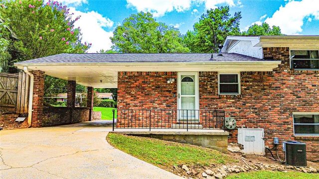 3418 Valley Ridge Terrace SW, Atlanta, GA 30331