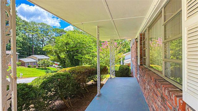 3418 Valley Ridge Terrace SW, Atlanta, GA 30331