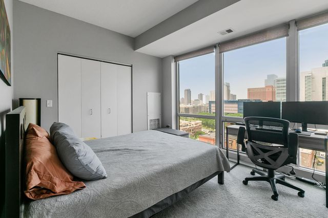 929 Portland Ave 1101, Minneapolis, MN 55404