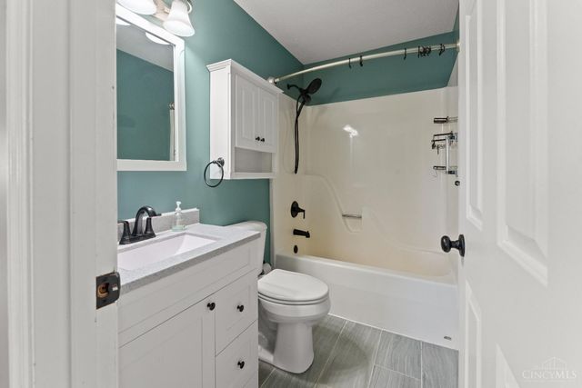 707 Nathan Drive, Trenton, OH 45067