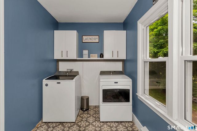 39 Highland Avenue, East Windsor, CT 06016