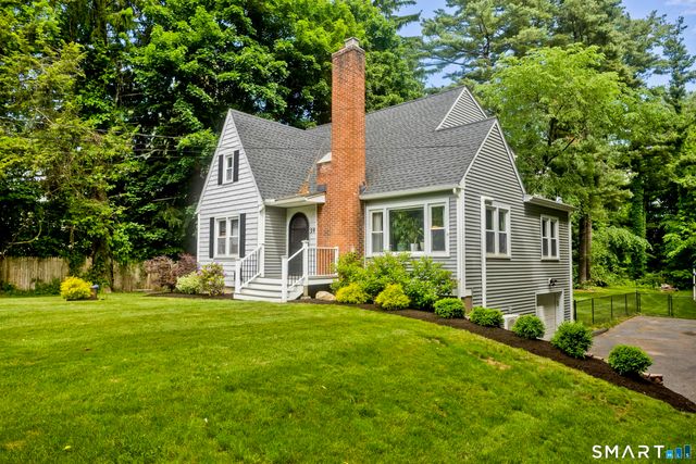 39 Highland Avenue, East Windsor, CT 06016