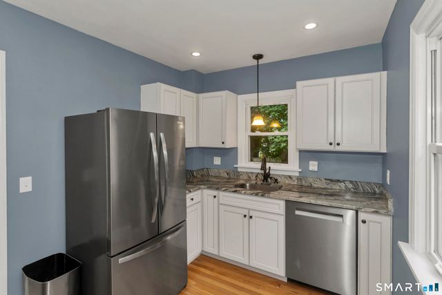 39 Highland Avenue, East Windsor, CT 06016