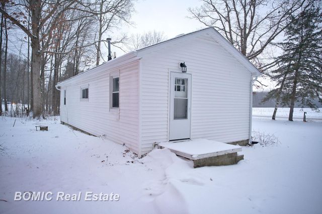 6665 Bell Road, Bridgeport Twp, MI 48415