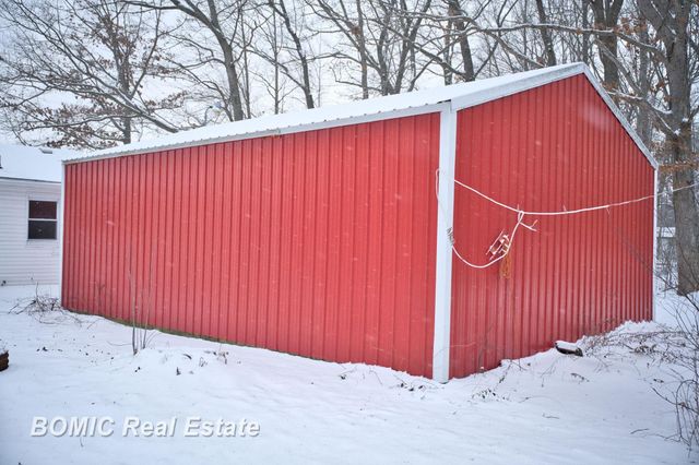 6665 Bell Road, Bridgeport Twp, MI 48415