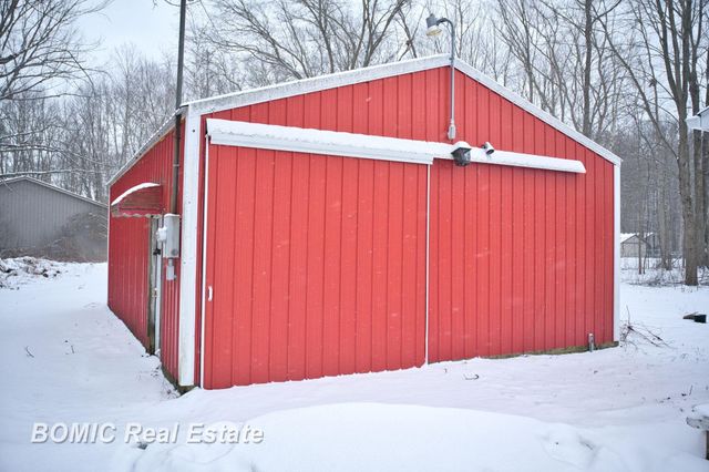 6665 Bell Road, Bridgeport Twp, MI 48415