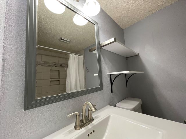 12900 Walden Road 216B, Montgomery, TX 77356