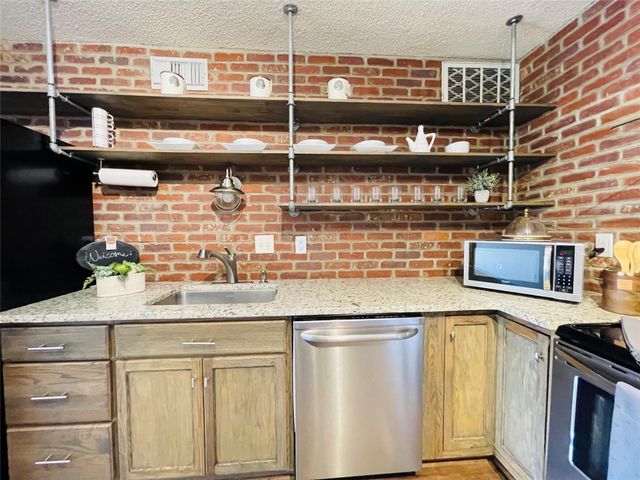 12900 Walden Road 216B, Montgomery, TX 77356
