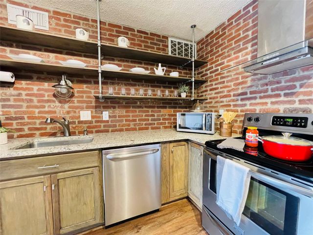 12900 Walden Road 216B, Montgomery, TX 77356