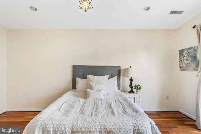 1211 S CLINTON ST, Baltimore, MD 21224