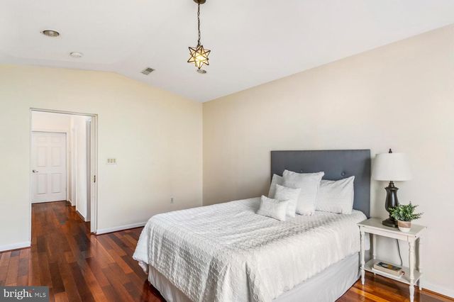 1211 S CLINTON ST, Baltimore, MD 21224