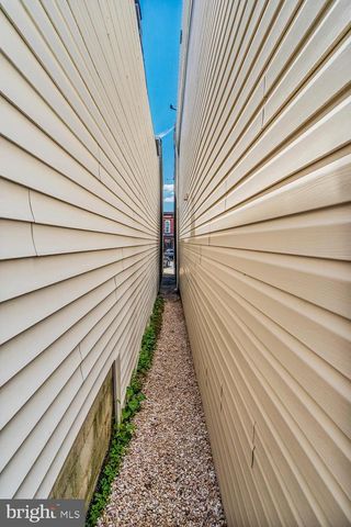 1211 S CLINTON ST, Baltimore, MD 21224