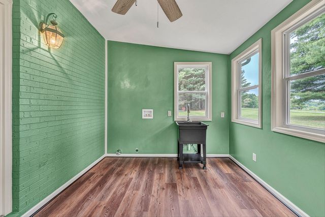 698 Hummingbird LN SE, Copper Hill, VA 24079