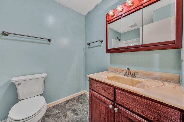 698 Hummingbird LN SE, Copper Hill, VA 24079