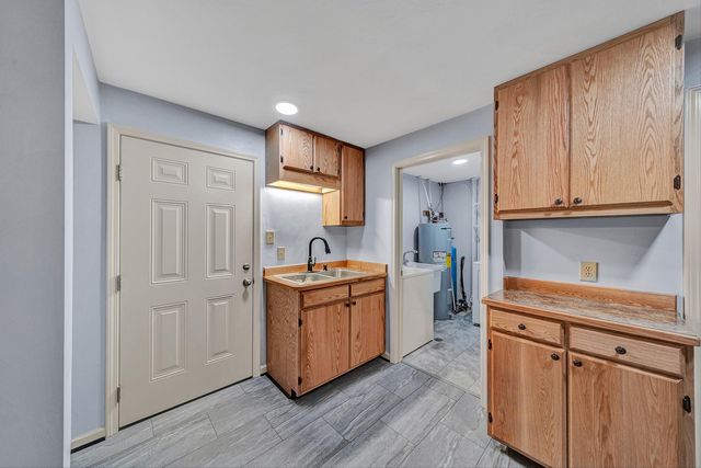 698 Hummingbird LN SE, Copper Hill, VA 24079