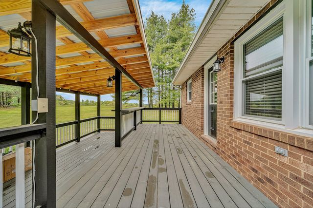 698 Hummingbird LN SE, Copper Hill, VA 24079