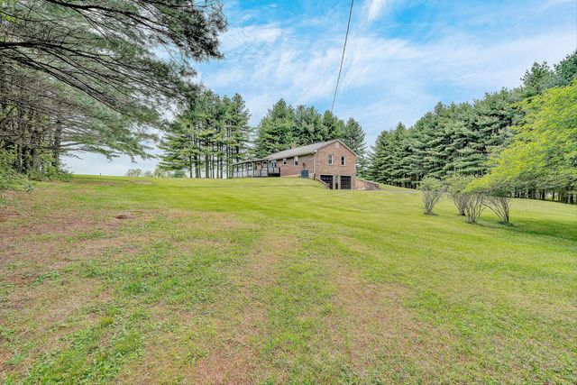 698 Hummingbird LN SE, Copper Hill, VA 24079