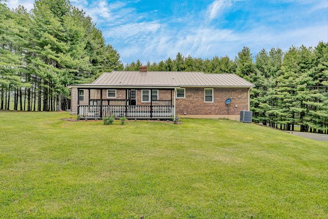 698 Hummingbird LN SE, Copper Hill, VA 24079