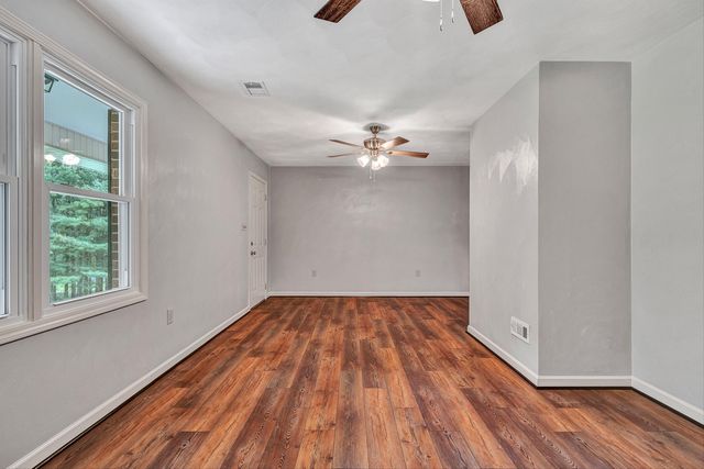 698 Hummingbird LN SE, Copper Hill, VA 24079