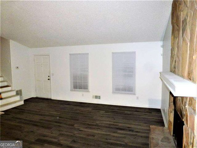 382 Cross Creek Place, Auburn, GA 30011