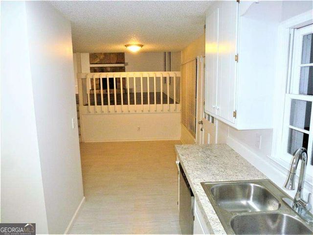 382 Cross Creek Place, Auburn, GA 30011