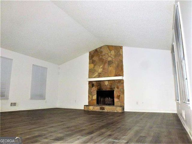 382 Cross Creek Place, Auburn, GA 30011