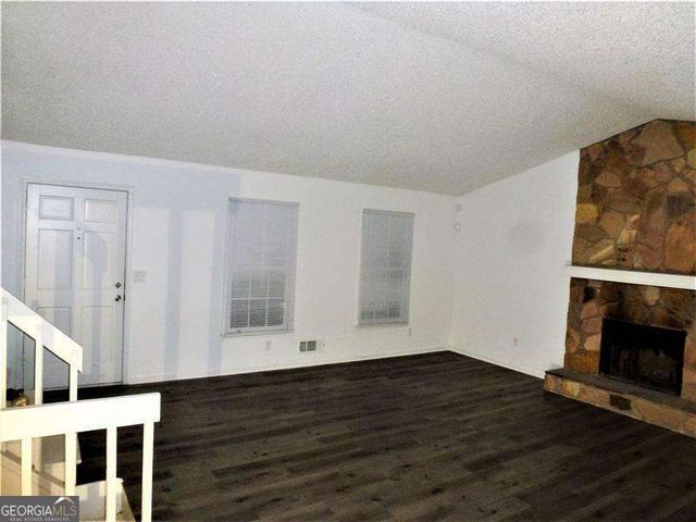 382 Cross Creek Place, Auburn, GA 30011