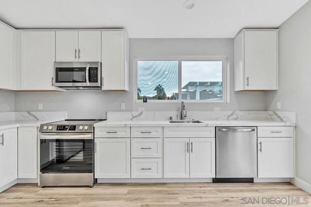 13617 Putney Rd, Poway, CA 92064