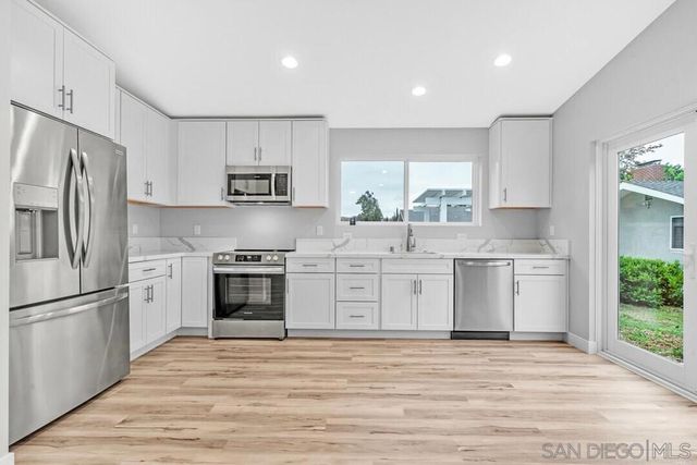 13617 Putney Rd, Poway, CA 92064