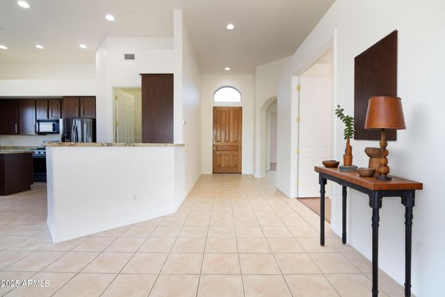 9532 E WHITEWING Drive, Scottsdale, AZ 85262