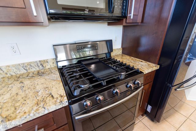 9532 E WHITEWING Drive, Scottsdale, AZ 85262