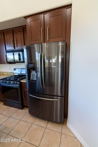 9532 E WHITEWING Drive, Scottsdale, AZ 85262