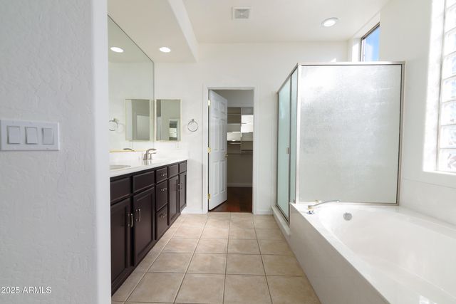 9532 E WHITEWING Drive, Scottsdale, AZ 85262