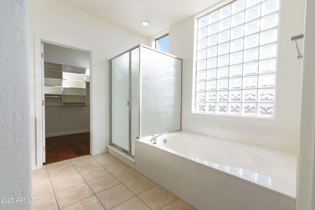 9532 E WHITEWING Drive, Scottsdale, AZ 85262