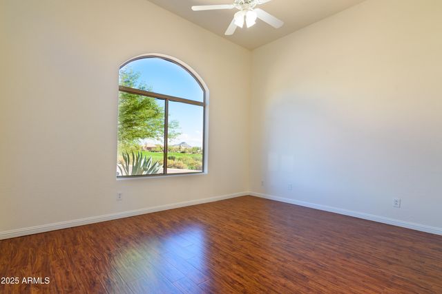 9532 E WHITEWING Drive, Scottsdale, AZ 85262