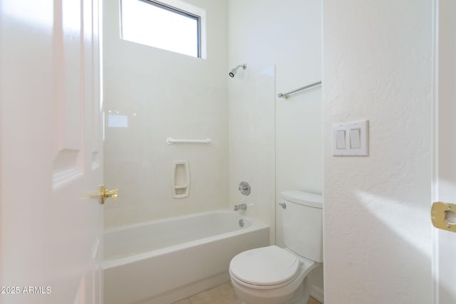 9532 E WHITEWING Drive, Scottsdale, AZ 85262