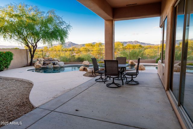 9532 E WHITEWING Drive, Scottsdale, AZ 85262