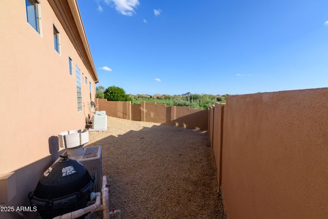 9532 E WHITEWING Drive, Scottsdale, AZ 85262