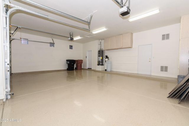 9532 E WHITEWING Drive, Scottsdale, AZ 85262