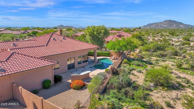 9532 E WHITEWING Drive, Scottsdale, AZ 85262