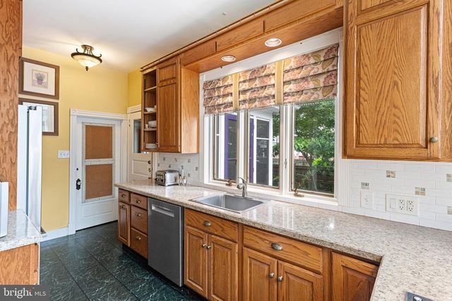 209 WARWICK RD, Haddonfield, NJ 08033
