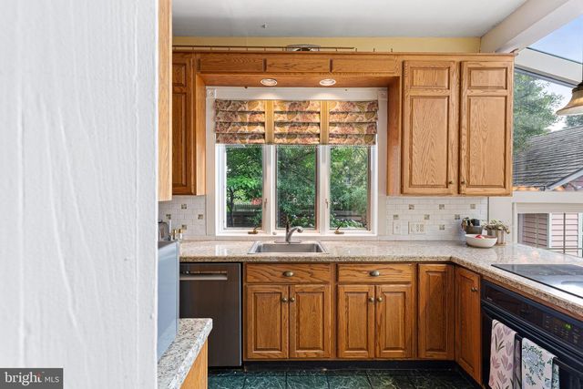 209 WARWICK RD, Haddonfield, NJ 08033