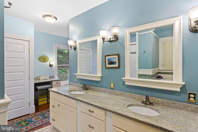 209 WARWICK RD, Haddonfield, NJ 08033