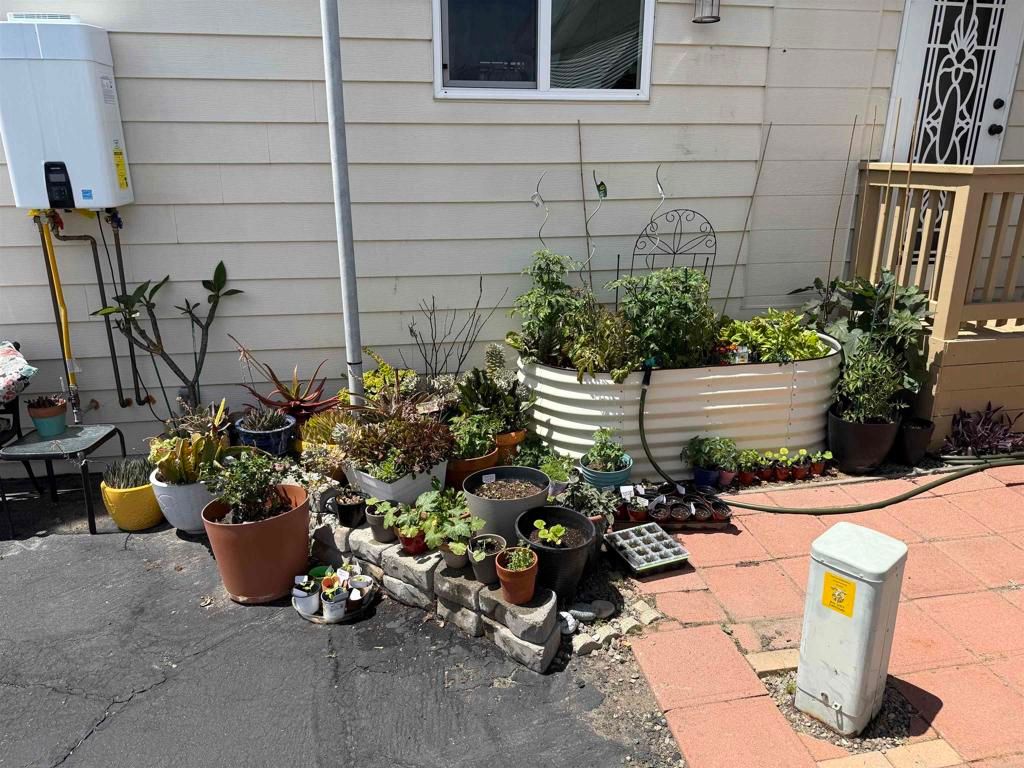 Image 2 of property listing at 900 N Cleveland Street 3, Oceanside, CA 92054