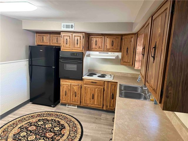 806 Howard Street, Bridgeport, OH 43912