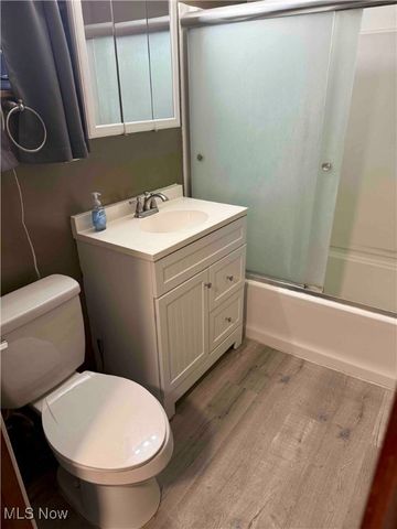 806 Howard Street, Bridgeport, OH 43912